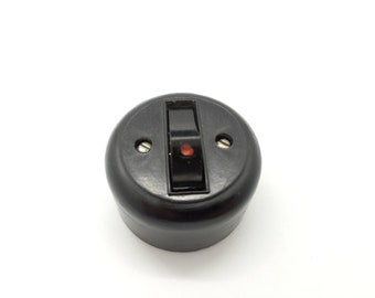 Interruptor eléctrico vintage de la Unión Soviética 1960s Interruptor de baquelita rusa montado en la pared 250V 6A