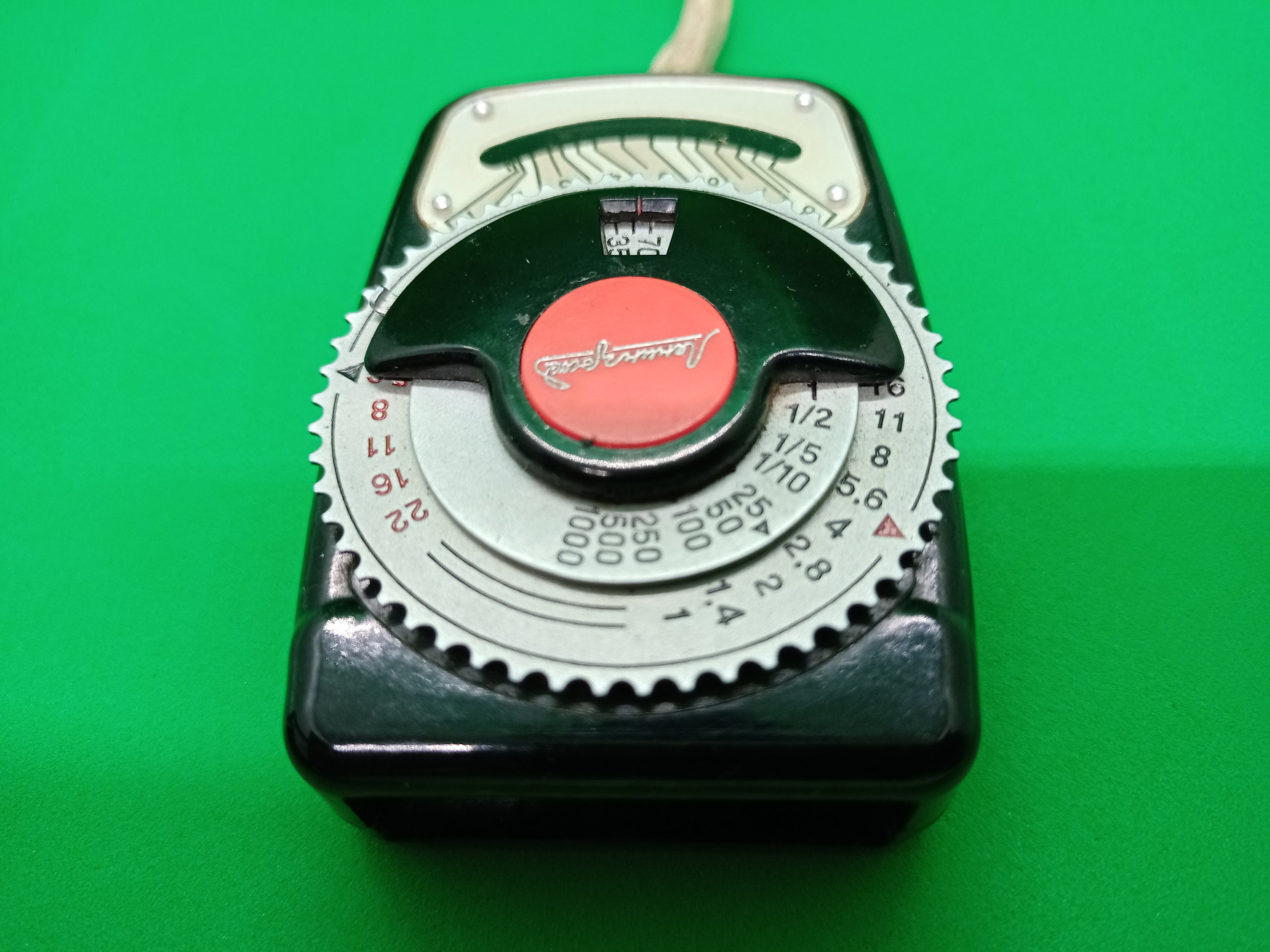 Soviet VINTAGE exposure meter RUSSIAN EXPONOMETER Leningrad Vintage light meter Fed Zorki Zenith Film Cameras light meter for photography