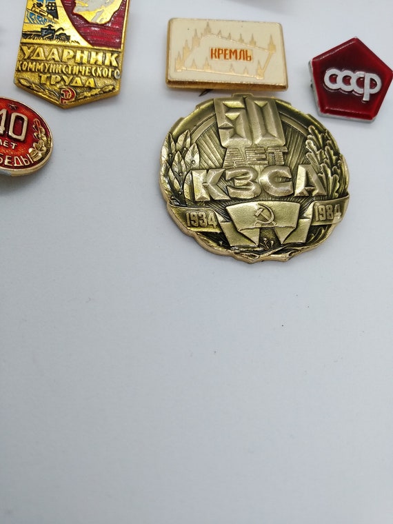 Soviet Badges with Symbols of the USSR Set of Pin… - image 3