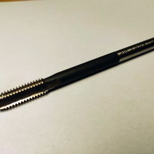 Gängtapp M10x1.5 snabbstål tillverkad i Sovjetunionen för manuell gängning