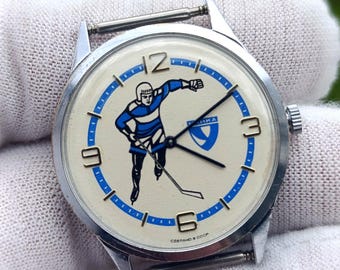 Vintage Chaika 1601A Hockey Player Dial — Serviced Soviet Watch