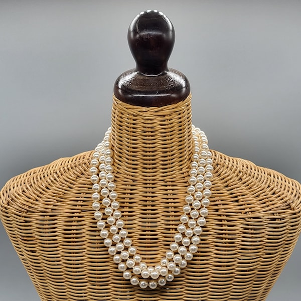 Joli collier, triple rang de perles de synthèse, fantaisies, vintage, 70's