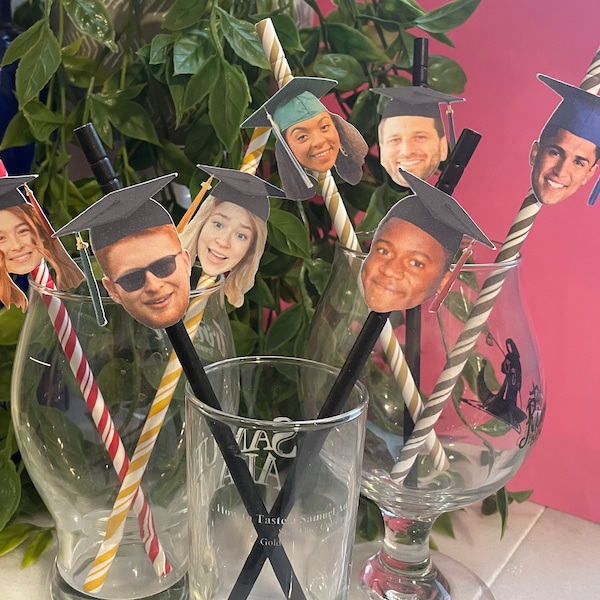 12 Custom Graduation Face with Cap Party Straws