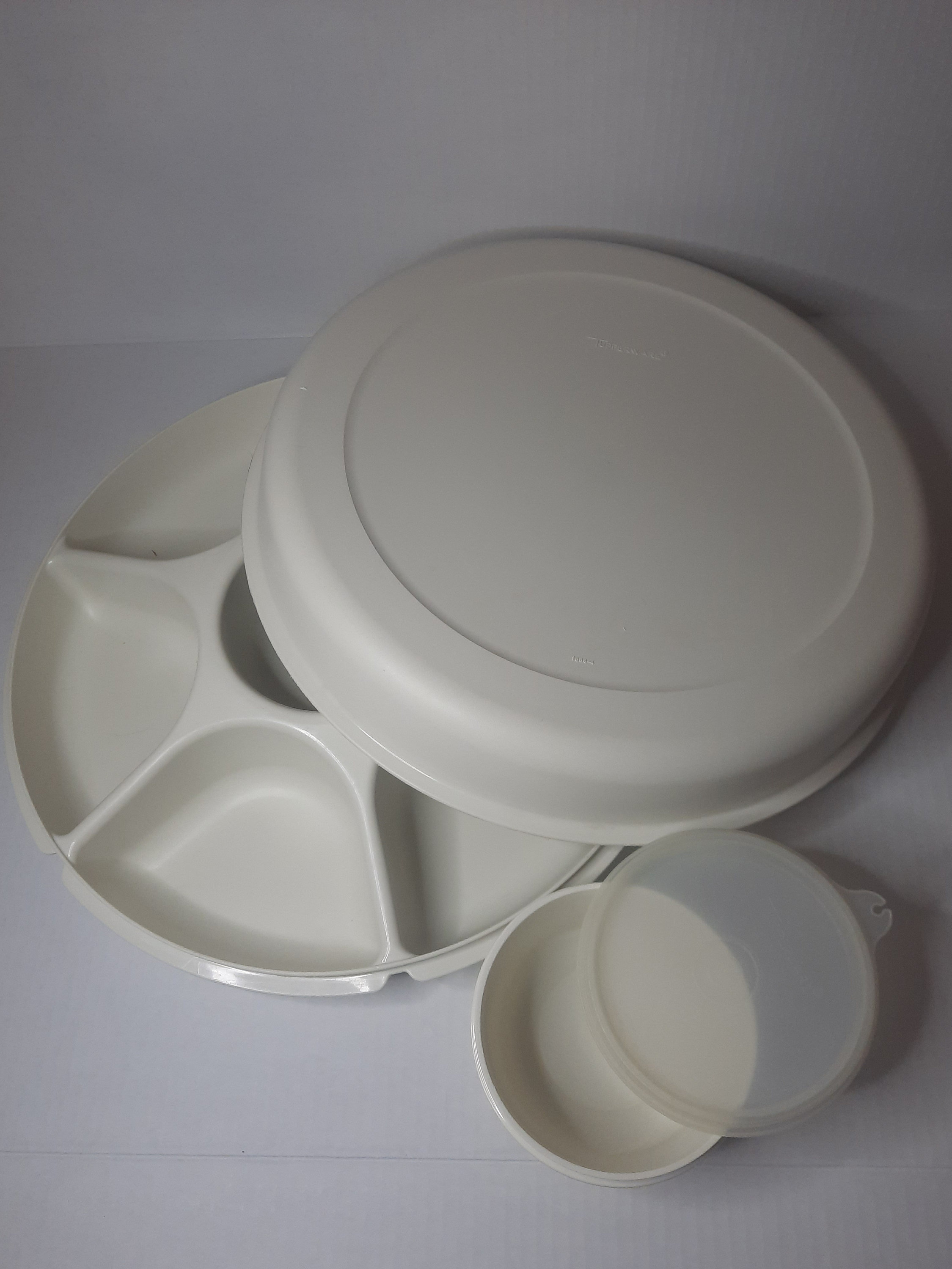 Tupperware Divided Veggie Tray & Dip Keeper - household items - by