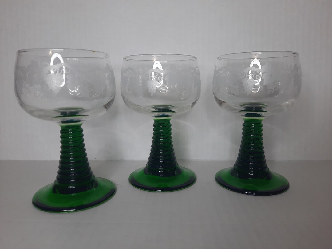 Green Beehive Stem Wine Glasses, German Wine Glass, Midcentury Barware