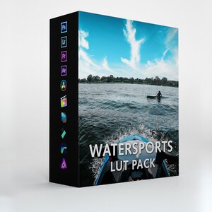 Puede incluir: Una caja negra con las palabras "WATERSPORTS LUT PACK" en blanco. La caja presenta una escena de deportes acuáticos con una persona en una tabla de paddle surf. Los iconos de software están en el lateral. El cielo es azul con nubes blancas.
