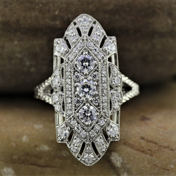 Anillo art déco vintage de tres piedras de diamantes moissanita de 1,25 ct en plata de ley, anillo antiguo, anillo vintage, anillo de compromiso, anillo de moissanita