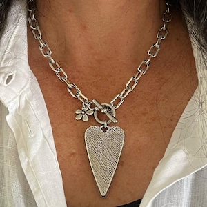 Silver link chain necklace, Heart pendant necklace, flower charm, Silver toggle necklace, Toggle necklace, Valentines day