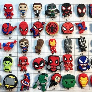 SPIDERMAN MASK CRAWLING LEAPING ATTACK AUTHENTIC JIBBITZ CHARM FIT