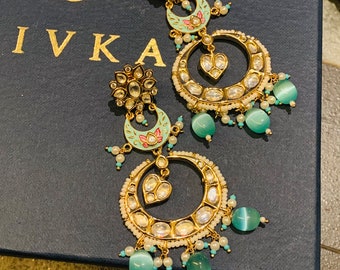 Chaandbaalis émaillé Kundan/ Boucles d'oreilles de mariage/ Boucles d'oreilles de mariée/ Boucles d'oreilles Bollywood/ Bijoux de mariage indiens/ Boucles d'oreilles de demoiselle d'honneur