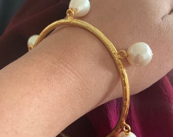 Elegant Pearls Bangle/ Indian Bangle/ Stylish Bangle/ Handcrafted Bangle/ Made in India/ Statement Bangle