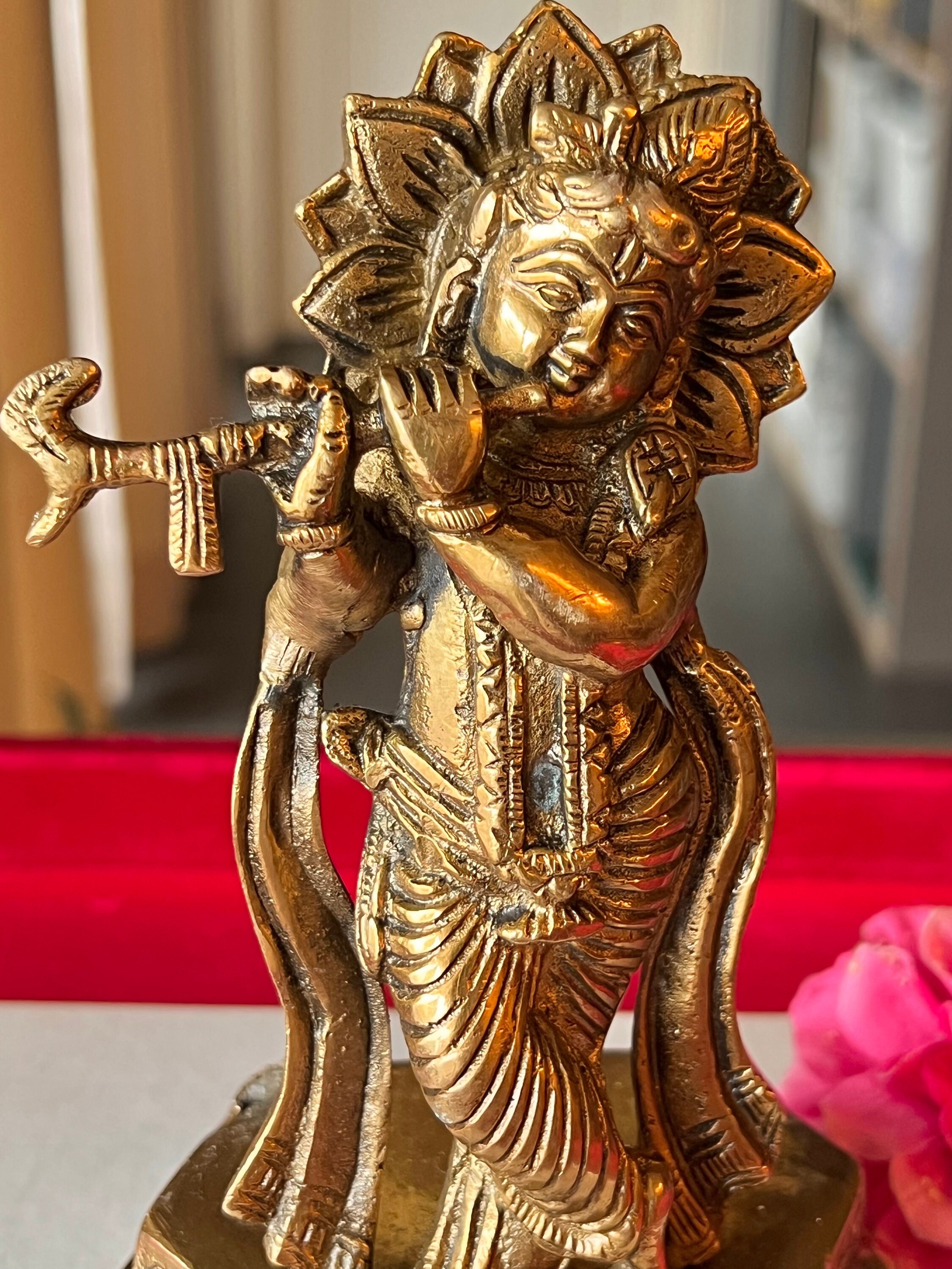 真鍮製(?)銅製(?)の像(クリシュナ像?) 真鍮のクリシュナ像 - 神の愛と知恵 - Etsy 日本