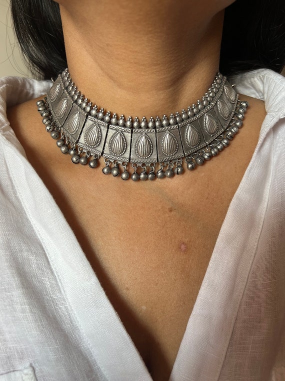 Antique Brass Choker Necklace With Stud Earrings / Fusion