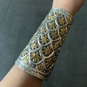 Exquisite Snake Bangle - Unparalleled Quality and Style - Etsy Exquisite Snake Bangle - Unparalleled Quality and Style - Etsy