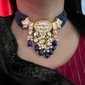 Classic Kundan Choker with Earrings and Maangtikka/ Wedding Choker Set/ Indian Kundan Jewellery/ Bollywood Choker Set