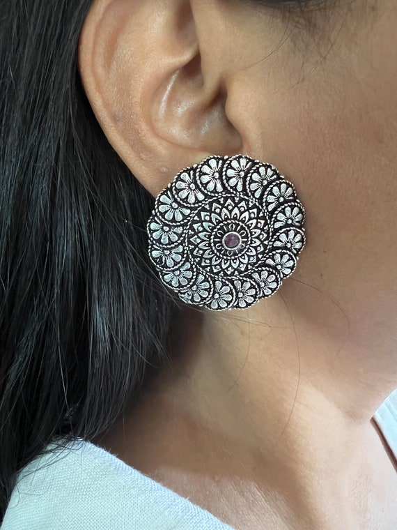 Oxidised studs best sale