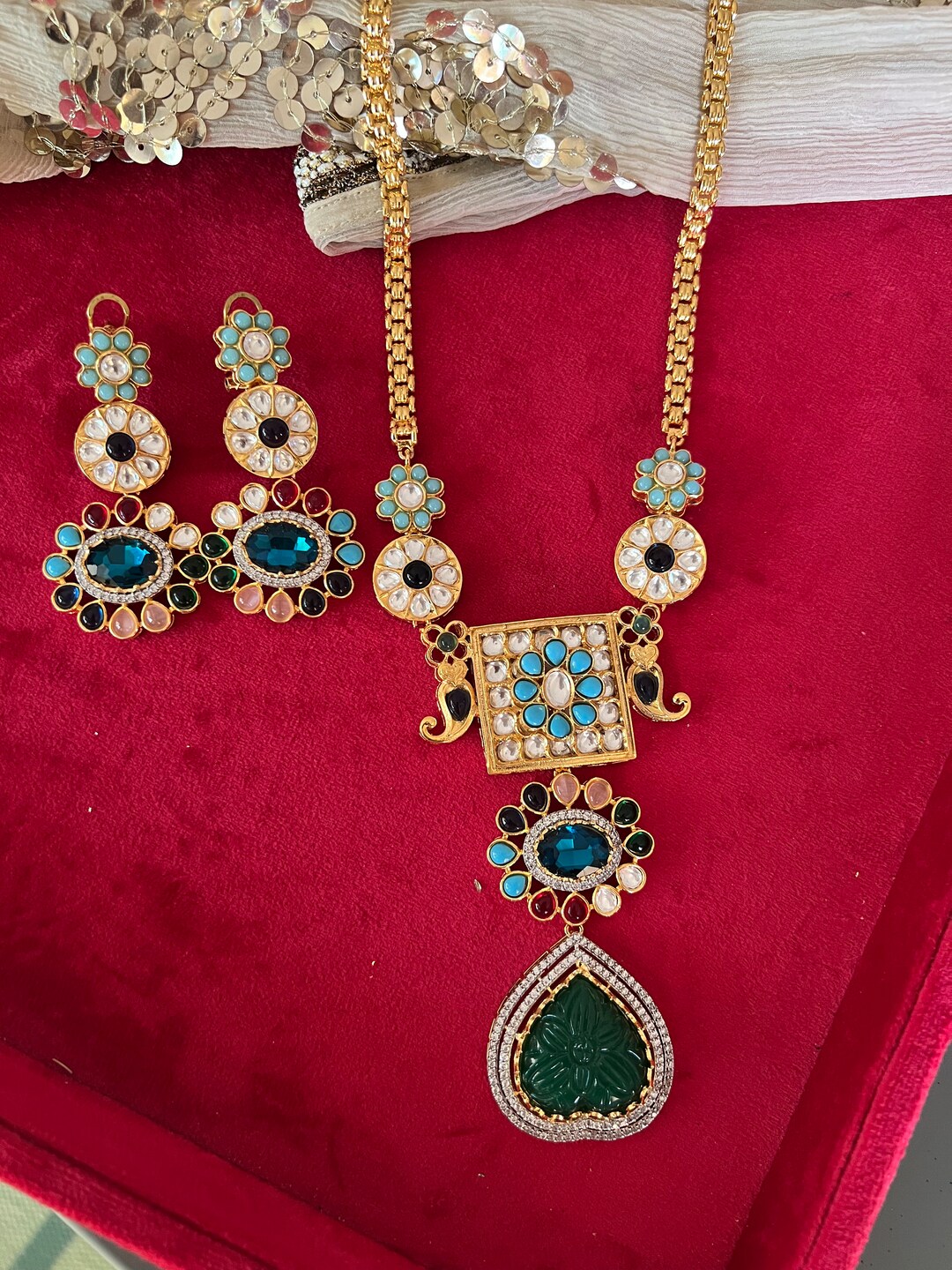 Amrapali Necklace Set