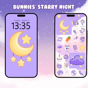 Puede incluir: Un fondo de pantalla de teléfono morado y rosa con un tema de noche estrellada. La pantalla de inicio muestra una luna creciente con estrellas y la hora 13:35. Los iconos de las aplicaciones también tienen el tema de estrellas, nubes y conejos.