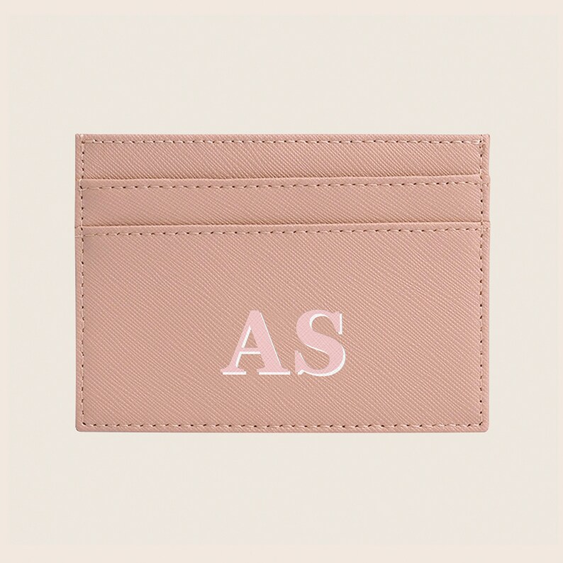 Porte-carte en cuir Saffiano monogrammé personnalisé, nu et rose, cuir véritable, titulaire initial de la carte, cadeaux pour elle image 1