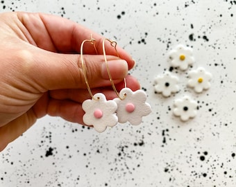 Interchangeable Daisy Hoop Earrings, White Flower Earrings, Flower Charms Earring, Spring Polymer clay Earring, Mix and Match Earring