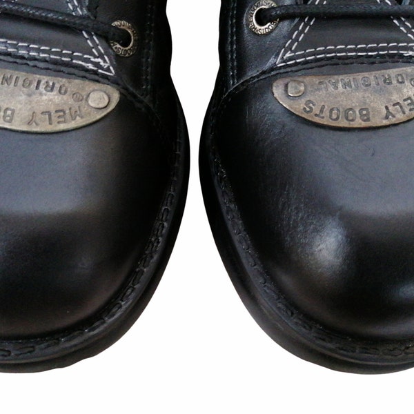 combat boots 90s style