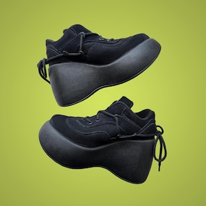 Zapatos de plataforma rave de stock muerto de los 90, zapatos rave vintage para mujer, botas gruesas de ante negro con plataforma y cordones, botas techno, 39 EUR, 6 UK, 8 US