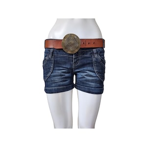 vintage y2k low rise denim shorts, low waist jean shorts, 2000s cuffed shorts, size medium