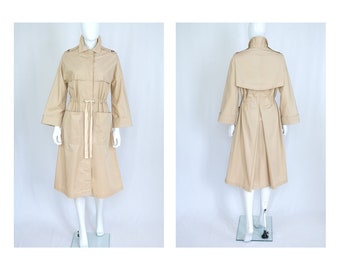 90s Vintage Trench Coat, 90s does 70s Tan A-Line Swing Trench Coat w/ Back Pleat Detail, Spring Trench Coat, Size Small