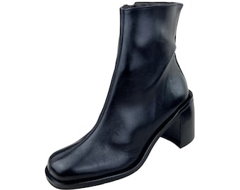Deadstock 90s Square Toe Chunky Ankle Boots, Vintage 90s Y2K Black Leather Booties w/ Chunky Block Heel & Front Seam, EUR 35 UK 2.5 US 4.5