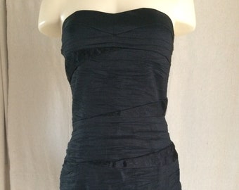 SIZE medium black bustier dress - 1980s 90s Fitted bandage bodycon - Sexy strapless cocktail tube - Rocker girl band, Bangles, Club vixen