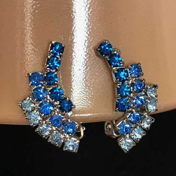 Unique silvertone clip earrings - Vintage faux sapphire, Aquamarine & blue topaz clusters - Princess Di colors, Bridgerton bride, Regency