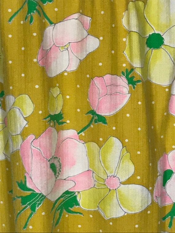 1960s housedress - Modest length, 3/4 sleeves, bu… - image 7