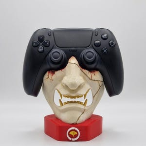 ghost of yotei mask controller holder image 3