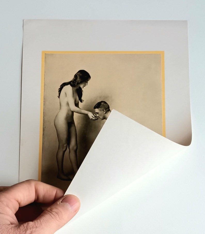 Beautiful naked couple A standing naked woman and a kneeling naked man Print from a German photo Naturist movement 1922 image 7