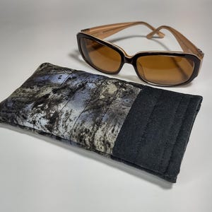 Quilted Padded Sunglass Case. Soft Sided Fully Lined, 3.5 display picture 2