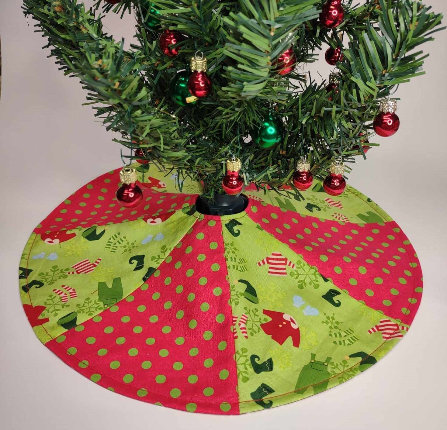 34 Space-Saving Christmas Decor Ideas for Apartments 5 14" Tabletop Christmas Tree Skirt, Handcrafted Fabric Skirt for…