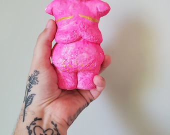 queer fat sculpture - Shallot