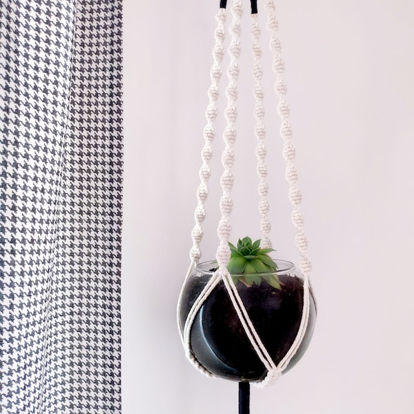 Grande suspension en macramé pour plante // fils de couleurs doré et noir