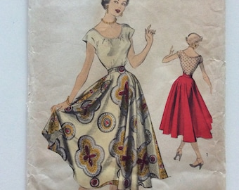 Vintage ca. 1950 Advance 5509 Women’s Blouse & Skirt sewing pattern-Size 16 Bust 34”-Complete