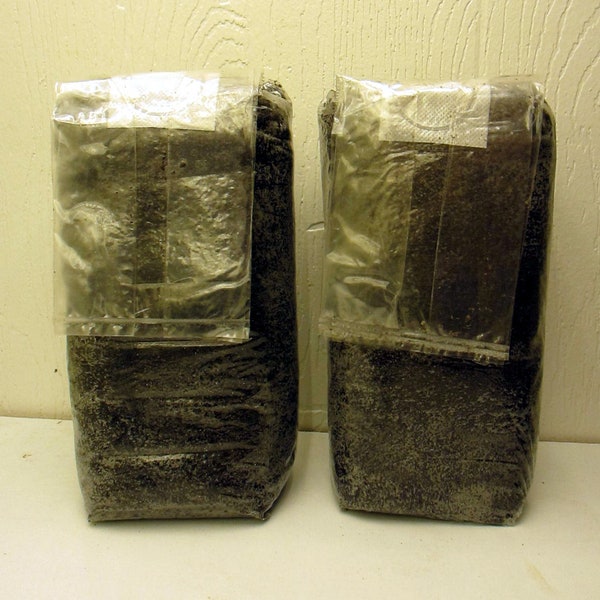 7 LBS Dung Lovers Mushroom Bulk Substrate - Pasteurized Manure, Worm Castings, Coco Coir, Vermiculite, and Minerals - Fast Colonizing!