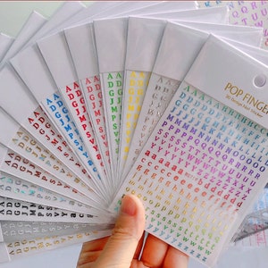 Pegatinas para uñas con 26 letras en inglés, alfabeto latino, mayúsculas y minúsculas, 3D, autoadhesivas, WGSeries, 13 colores