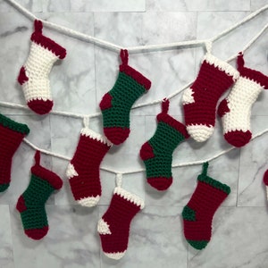 Crochet Traditional Christmas Stocking Garland | Crochet Traditional Xmas Stocking Garland | Traditional Christmas | Traditional Decorations