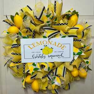 Lemon Deco Mesh Wreath |Old Fashion Lemonade Sign | Summer Wreath | Bright Wreaths | Unique Wreaths | Home Decor | Summer Decor