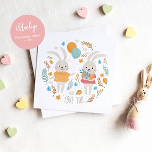 Quadratische Osterkarte Mockup, Frühlingskarten Mockup, Einladungs Mockup, weiße leere Karte Mockup, Grußkarte Mockup, Briefpapier Mockup, PSD