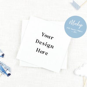 Quadratische Karte Mockup, Geburtstagskarte Mockup, Geburtstagsparty Einladung Mockup, Grußkarte Mockup, Party Einladung Mockup, Briefpapier Mockup
