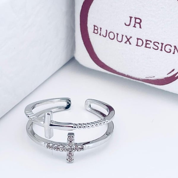 Bague Religieuse Argent Double Anneaux avec Croix Chrétiennes • Anneau Catholique avec Pierres en Zircon • Bijou Chrétien • Cadeau pour Elle