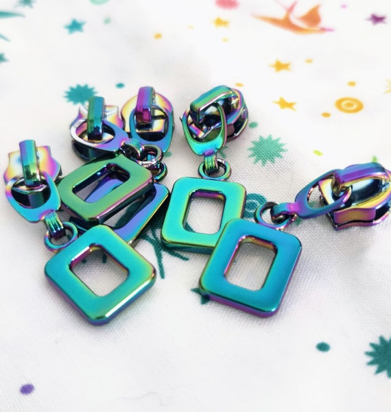 Zipper Pulls: Zipper Pulls: