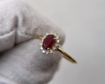 Rubin Diamant Halo Ring, 18K Solid Gold Rubin Verlobungsring, Juli Birthstone Ring, Oval Rubin Jubiläumsgeschenk