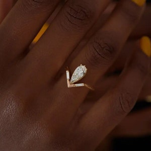 Engagement Ring Pear Cut Wedding Ring Baguette Moissanite Unique Arch Engagement Ring 14k Gold 18k Gold