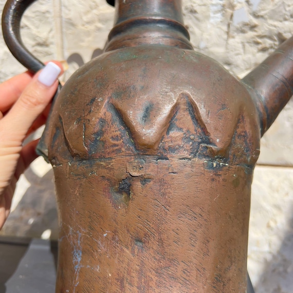 アンティークの赤銅製水差し：手鍛造の中東民芸品、30 cm - Etsy 日本